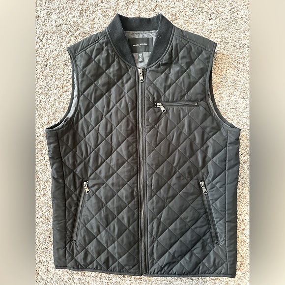 Banana Republic Other - COPY - Banana Republic size M lightweight waffle vest. Black with zipper.